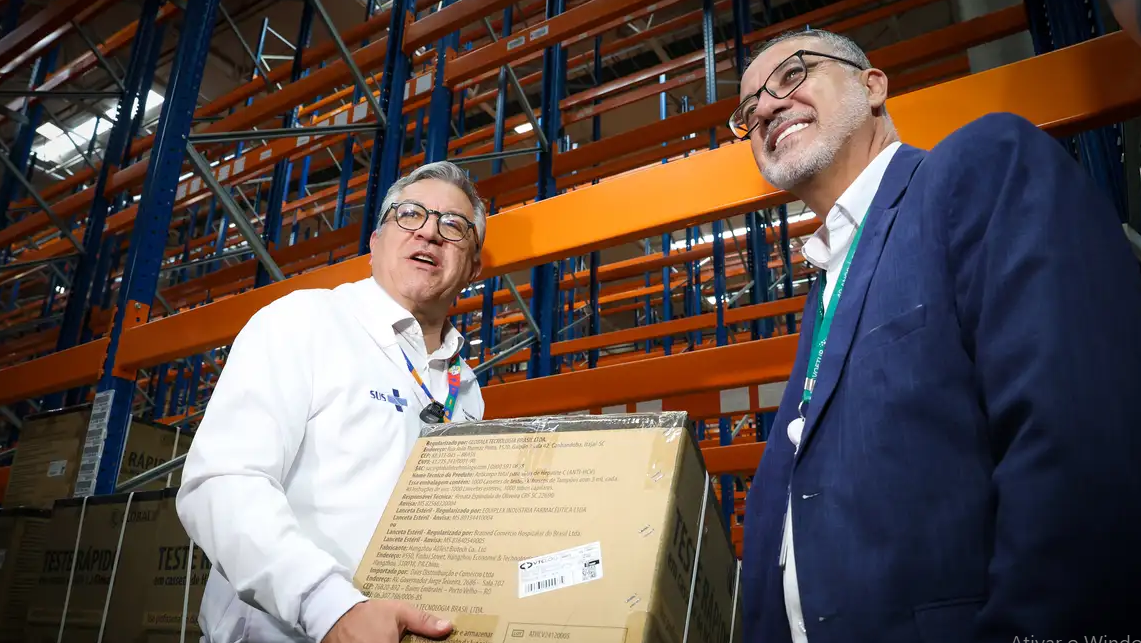 Ministério da Saúde recebe 1,3 milhão de vacinas contra a Covid-19