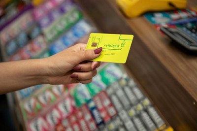 Novas regras do Vale-Alimentação e Refeição prometem reduzir taxas e ampliar direitos dos trabalhadores