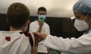 Pandemia completa três anos com crianças entre os mais vulneráveis