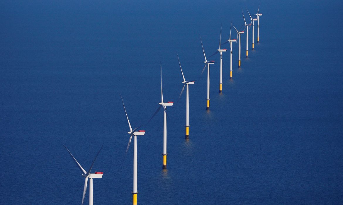Petrobras avalia projetos de energia eólica na costa brasileira