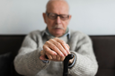 Saiba a diferença entre Alzheimer e Demência Saiba a diferença entre Alzheimer e Demência