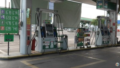 Tensão no Oriente Médio pressiona preços dos combustíveis