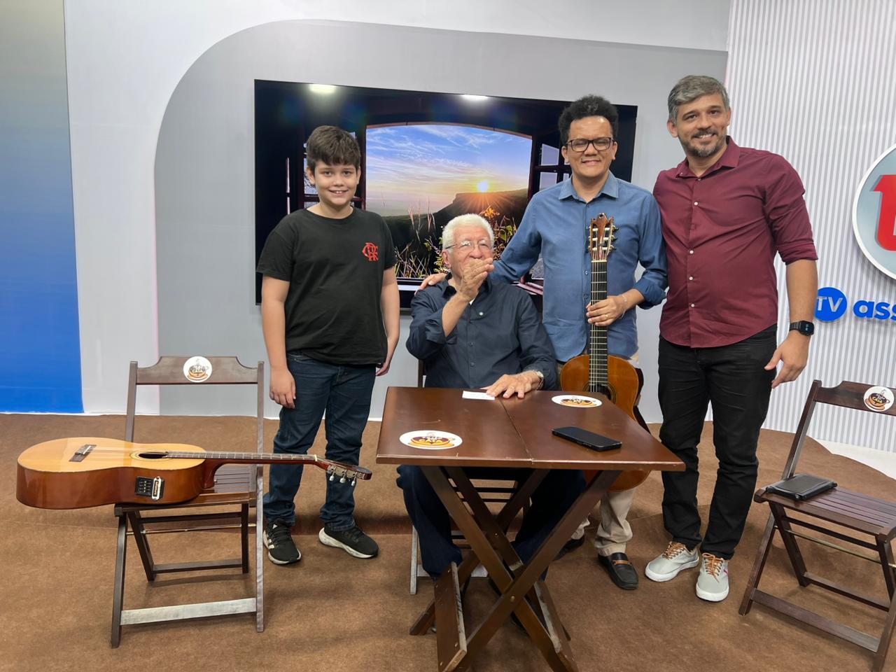Wener Mariz revisita Belchior e Raul Seixas no quadro “Violão Convida” do Feito em Casa