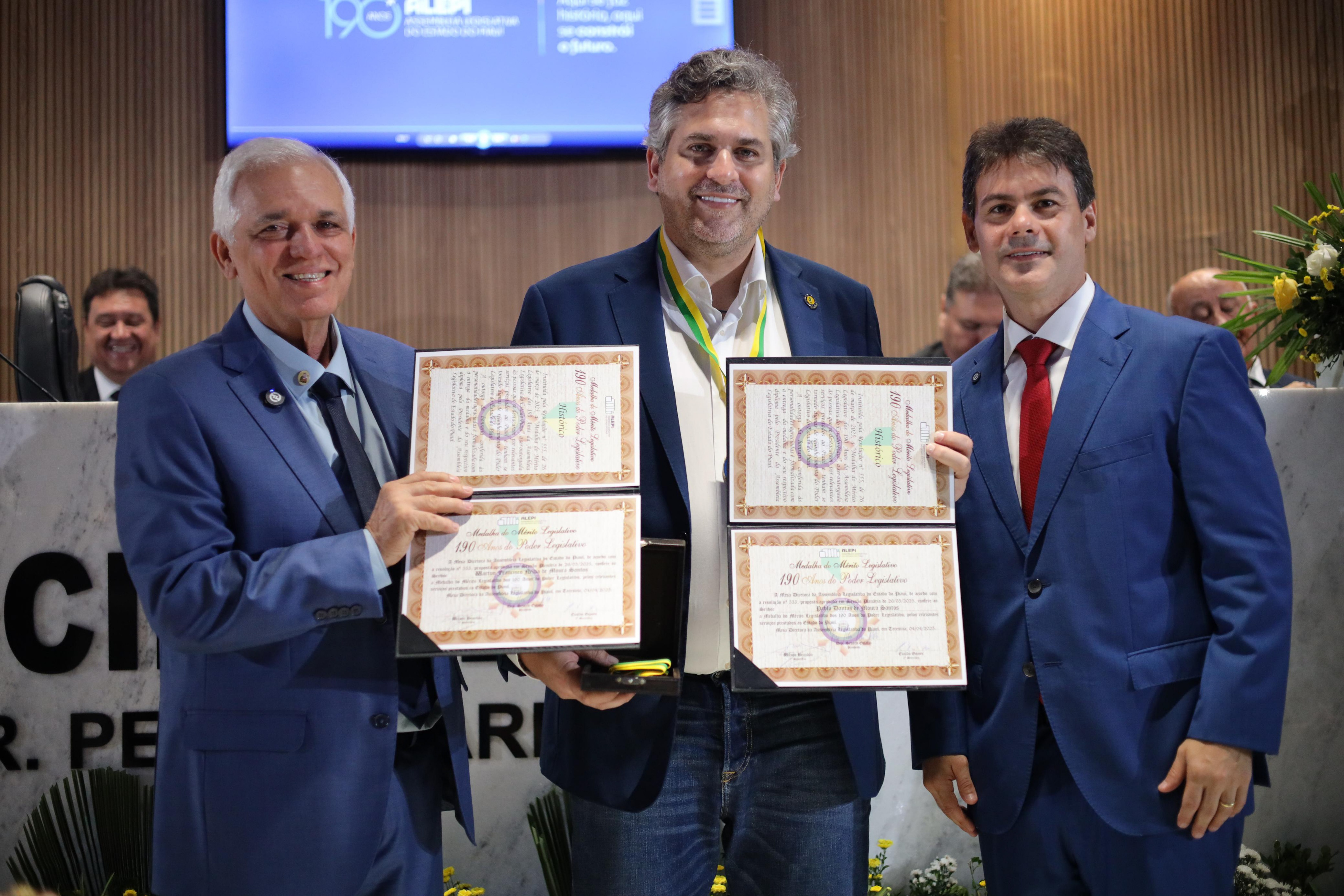 SESSÃO SOLENE DE INSTALAÇÃO DA ALEPI NA CIDADE DE PICOS (17).jpg