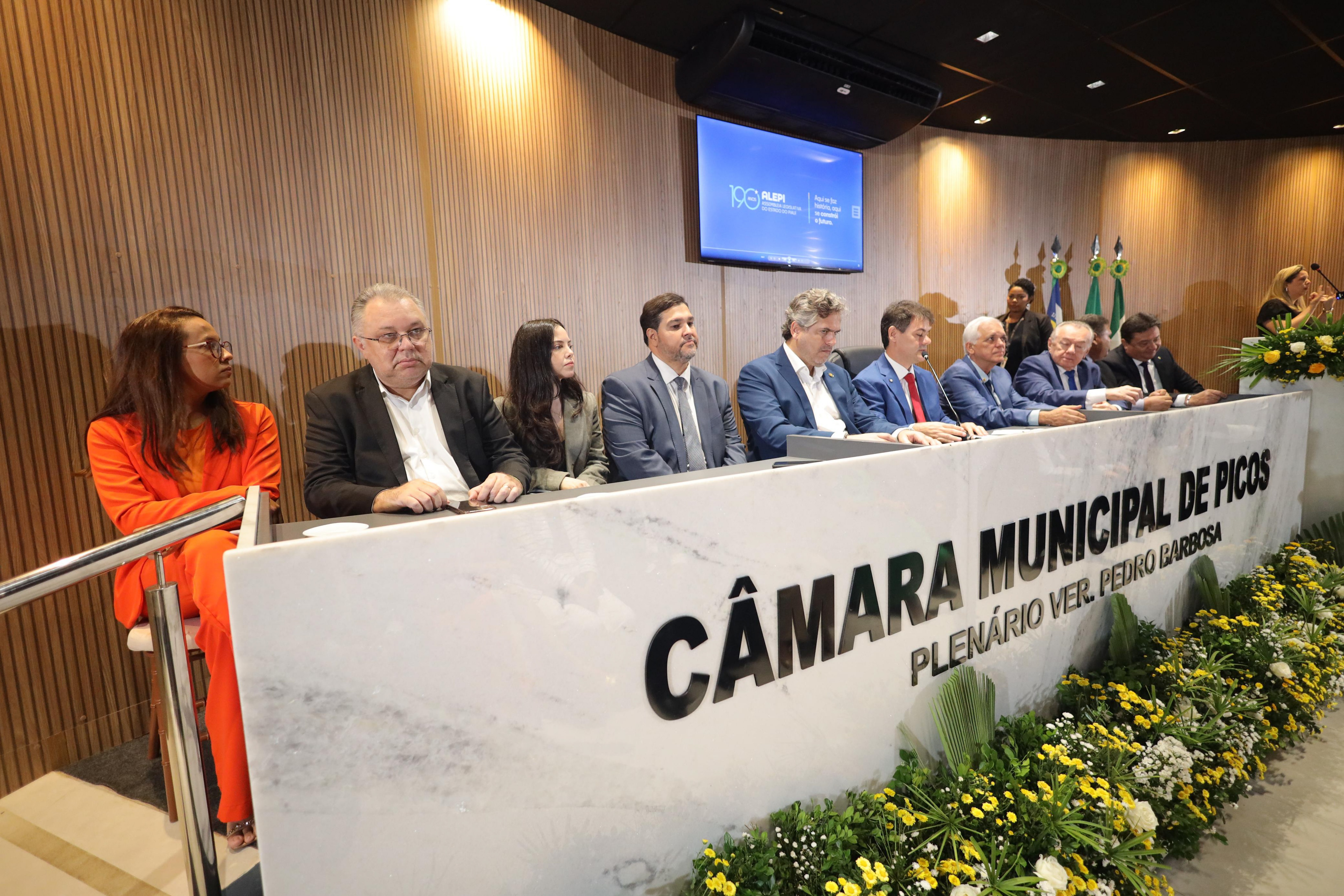 SESSÃO SOLENE DE INSTALAÇÃO DA ALEPI NA CIDADE DE PICOS (4).jpg