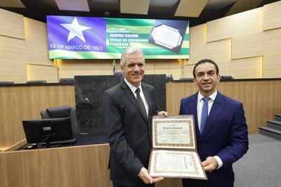 SESSÃO SOLENE TÍTULO DE CIDADANIA AO SR ADOLFO CURBELO CASTELLANOS EMBAIXADOR DE CUBA NO BRASIL (40).jpg
