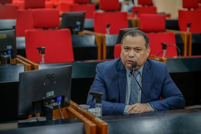 Alepi vai debater meia-passagem para universitários no transporte intermunicipal