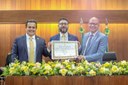 Desembargador Flávio Boson Gambogi recebe título de cidadão piauiense