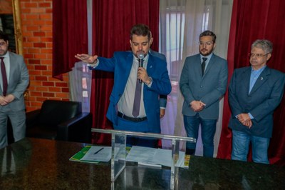 Dogim Fálix de Campo Maior assume como mandato   