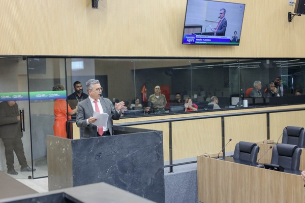 Dr. Vinícius repercute posição do Piauí no ranking do tempo de espera no SUS
