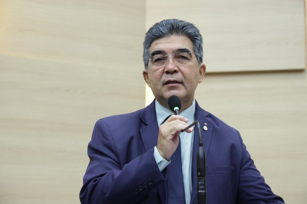 Francisco Limma comemora sucesso do Festival dos Cocais