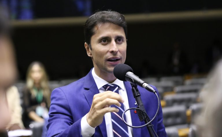 Comissão aprova projeto que amplia gratuidade no transporte público para pessoas com deficiência  