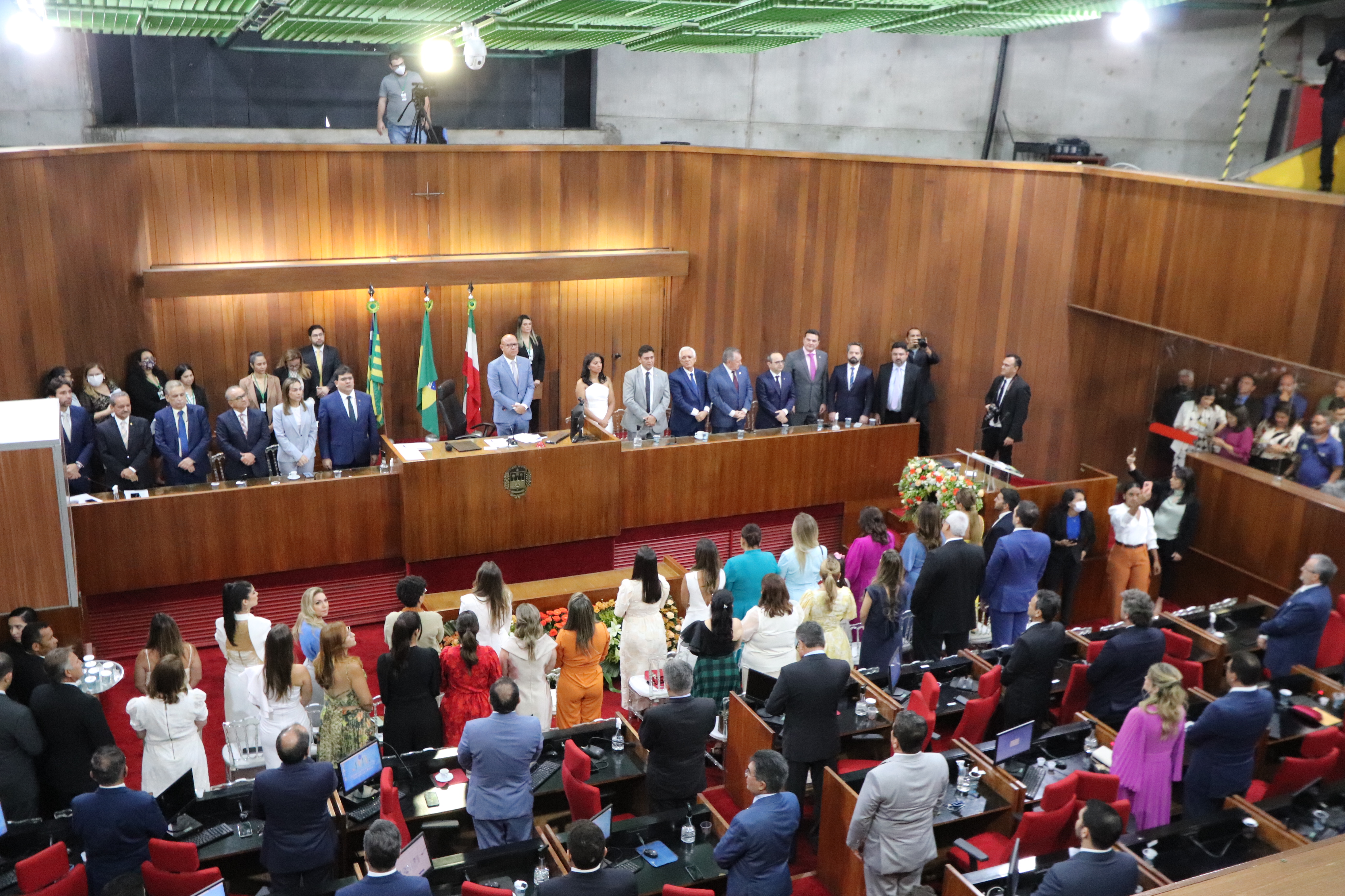 Deputados estaduais tomam posse na Assembleia Legislativa do Piauí