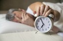 Dormir pouco aumenta risco para doenças crônicas na velhice