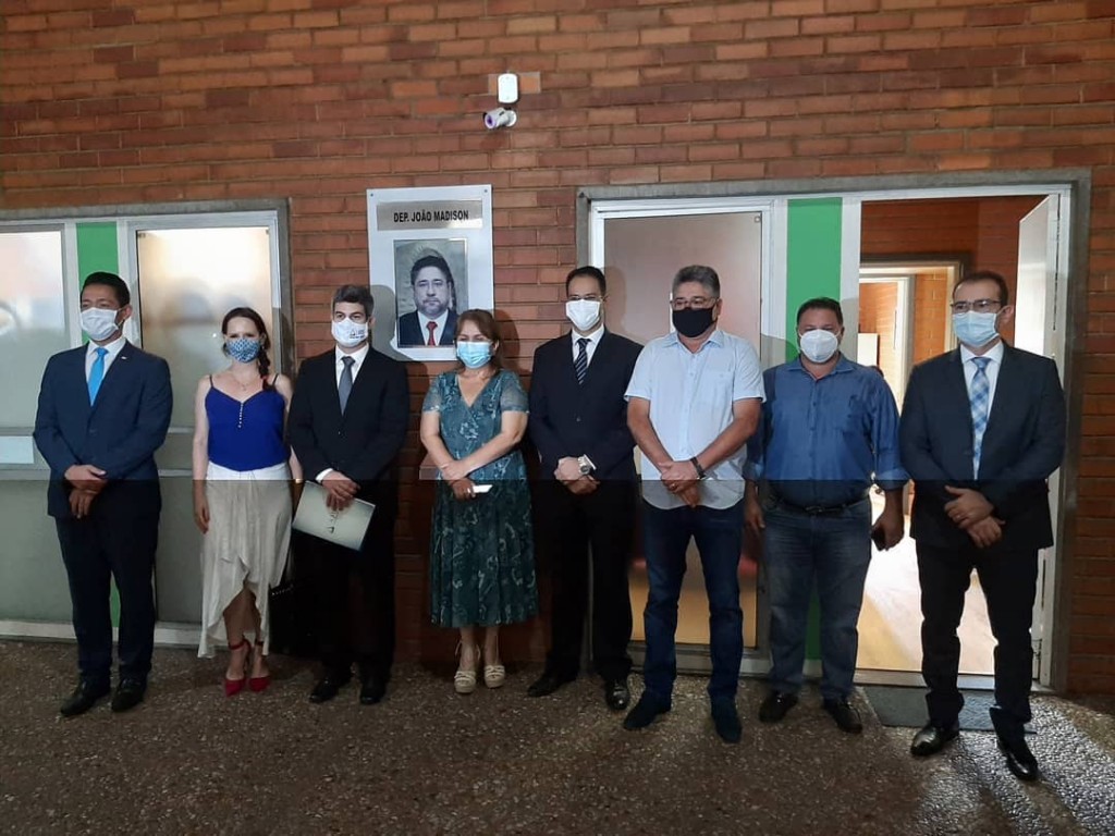 Escola do Legislativo e AJUSPI firmam parceria
