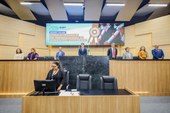 Escola do Legislativo realiza solenidade de encerramento e entrega de certificados de pós-graduação