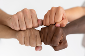 Banco Mundial propõe combate ao racismo na educação