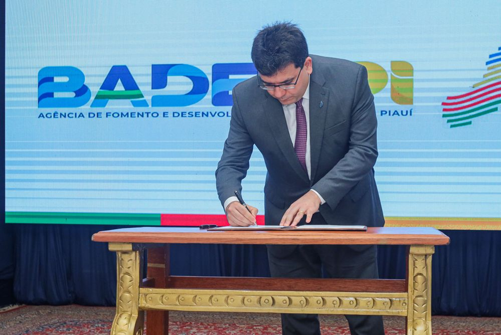 Governo transforma Piauí Fomento em Badespi e destina R$ 10 milhões em microcrédito