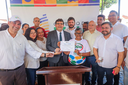 OPA: Rafael entrega pavimentação asfáltica de 23 ruas de Teresina