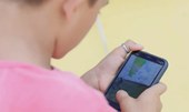 Uso de internet por crianças entre 6 e 8 anos dobrou na última década 