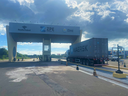 ZPE despacha 20 toneladas de cera de carnaúba para a Europa ZPE despacha 20 toneladas de cera de carnaúba para a Europa